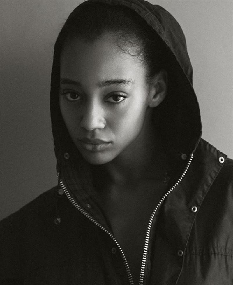 foto LOLA ZUINISI